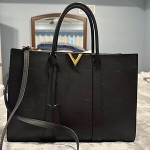 Louis Vuitton Very Tote GM